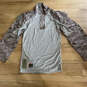 Half zip camouflage shirt new but tag has been removed